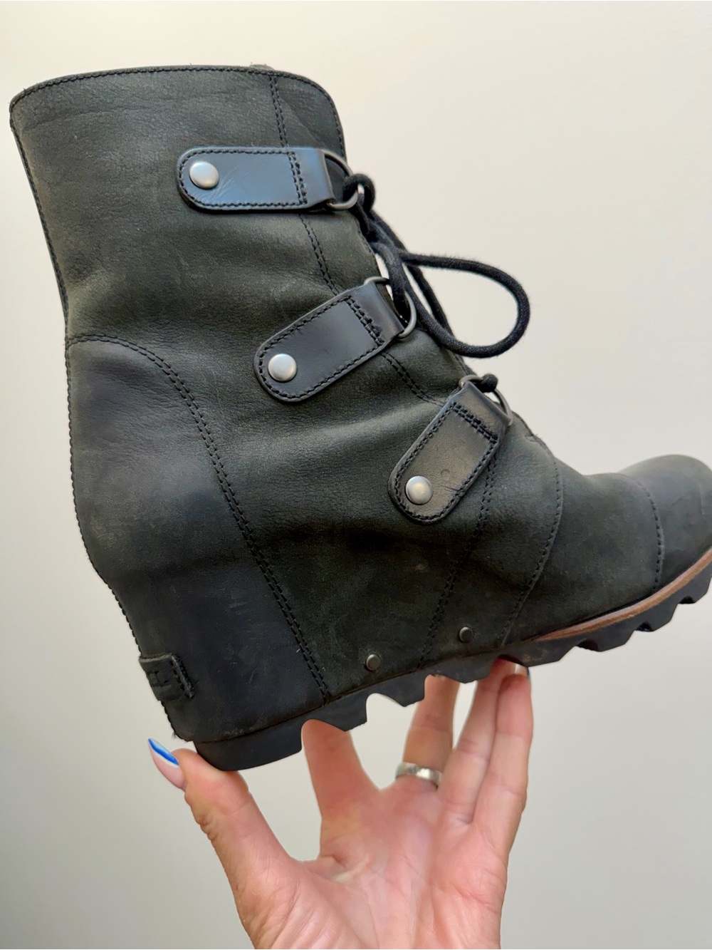 Sorel Joan of Arctic II Distressed Lace-up Wedge Ankle Boot Black Women’s Size 8 - Picture 7 of 10